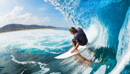 开云体育在线入口-塞内加尔骑手马马杜·巴在非洲马术锦标赛上首次亮相即夺得障碍赛银牌，表现出色。