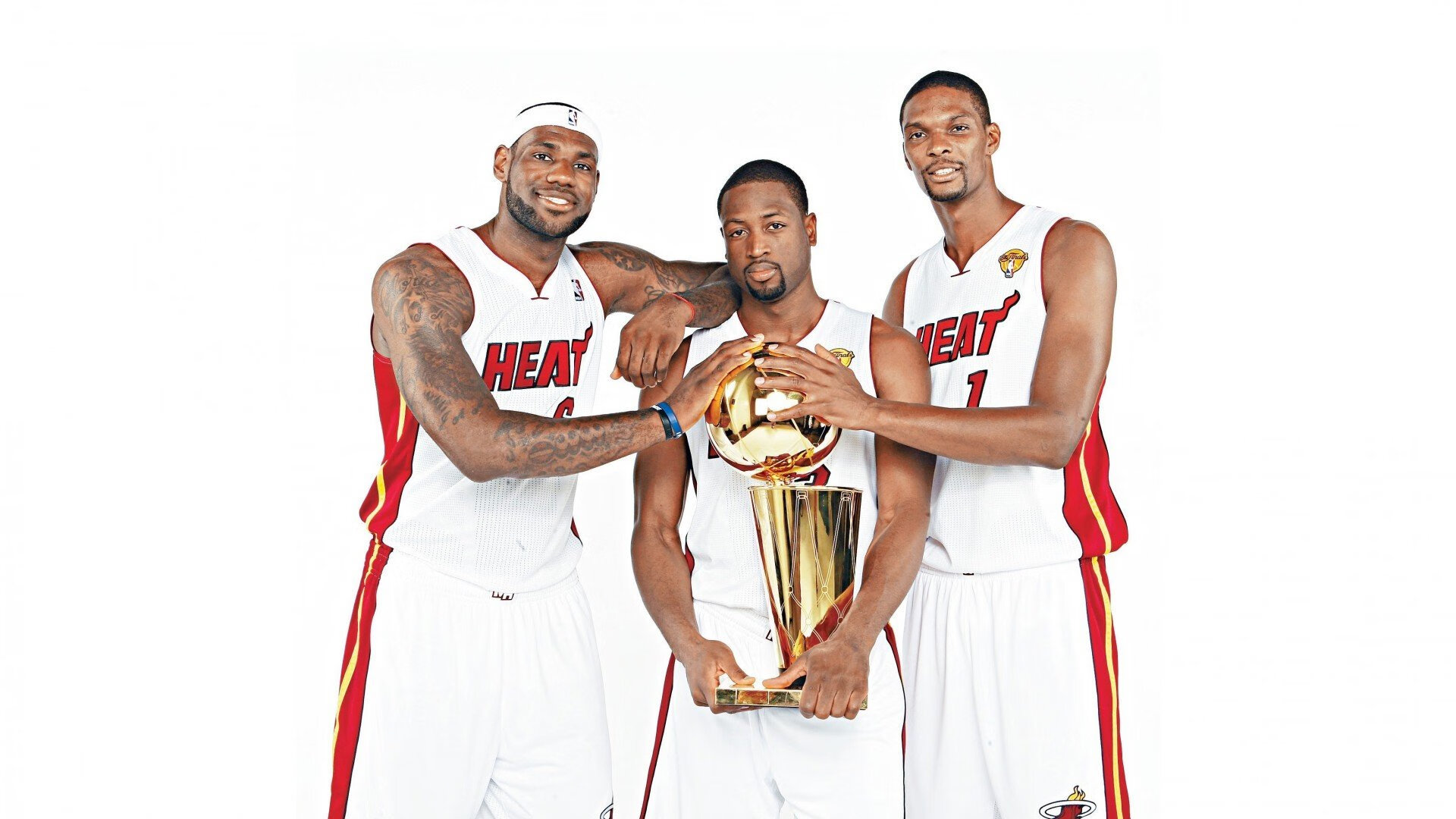 强强对话即将展开，预示一场激烈赛事，强强对话是什么意思